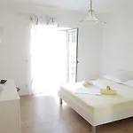 Sven Appartement *