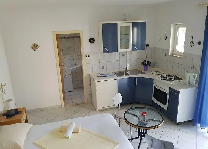 Apartamento Sven Hvar Town